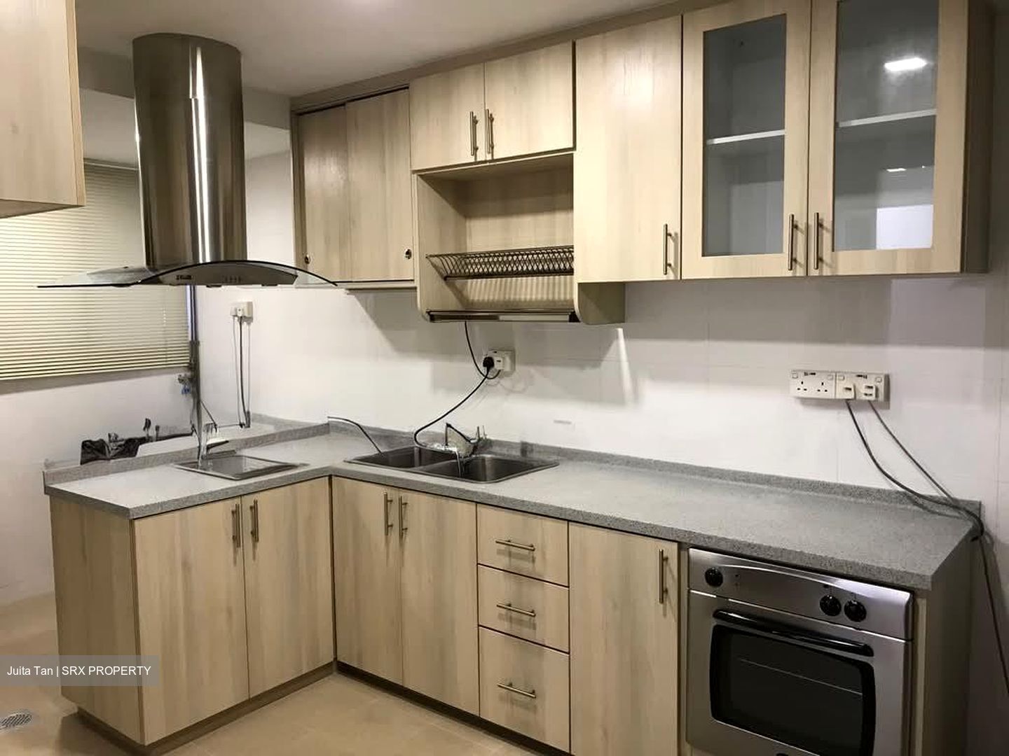 International Plaza (D2), Apartment #554673761